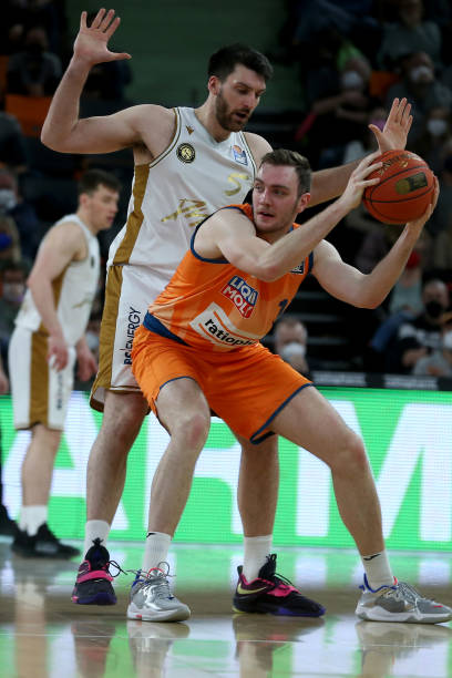 他们需要有 他们需要有